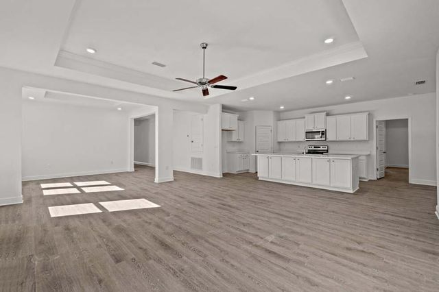 16 W Farm Owl Drive, Freeport, FL 32439