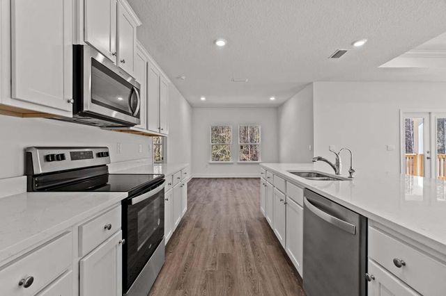 16 W Farm Owl Drive, Freeport, FL 32439