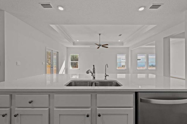 16 W Farm Owl Drive, Freeport, FL 32439