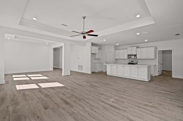 16 W Farm Owl Drive, Freeport, FL 32439