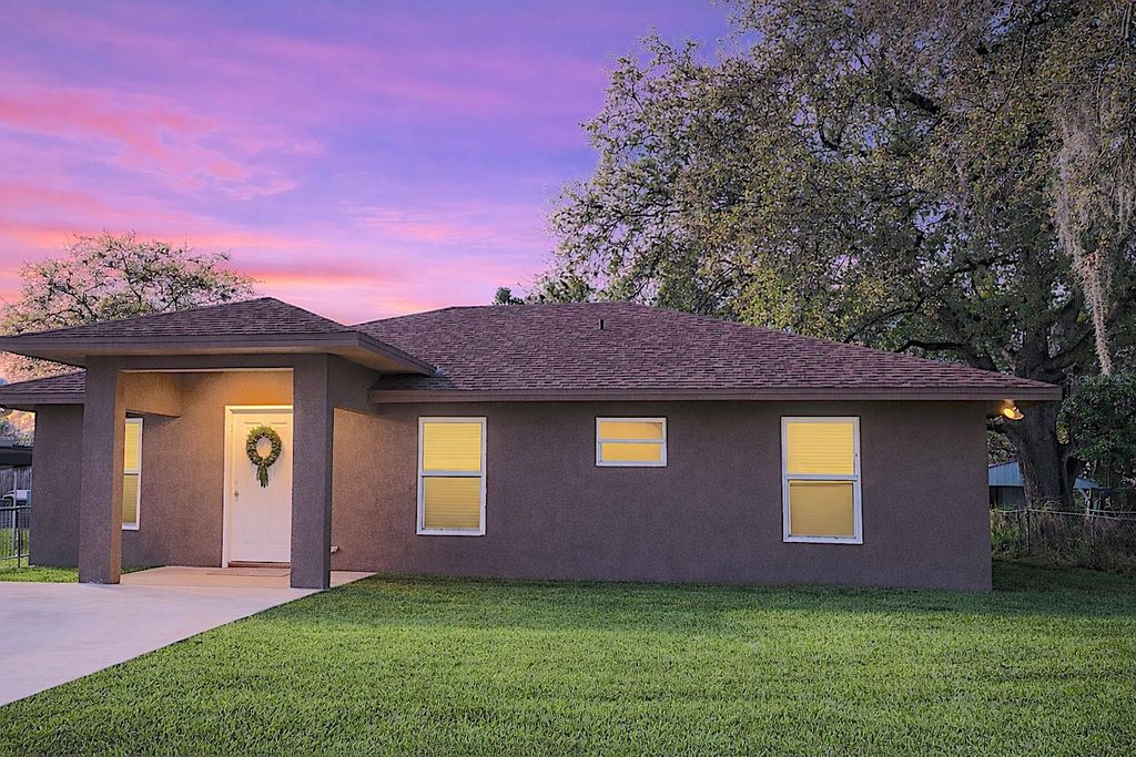 1662 NW 7TH STREET, Okeechobee, FL 34972