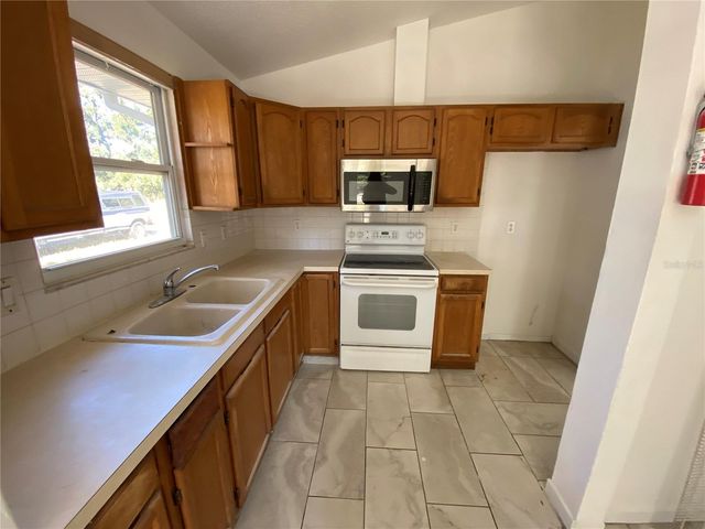 1835 6TH AVENUE E, Bradenton, FL 34208