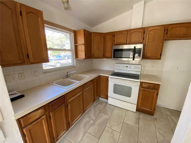 1835 6TH AVENUE E, Bradenton, FL 34208