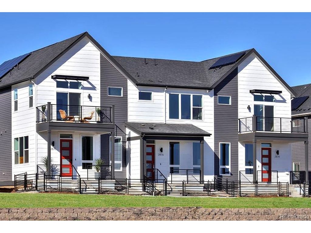 2868 S Machebeuf Ct, Denver, CO 80236
