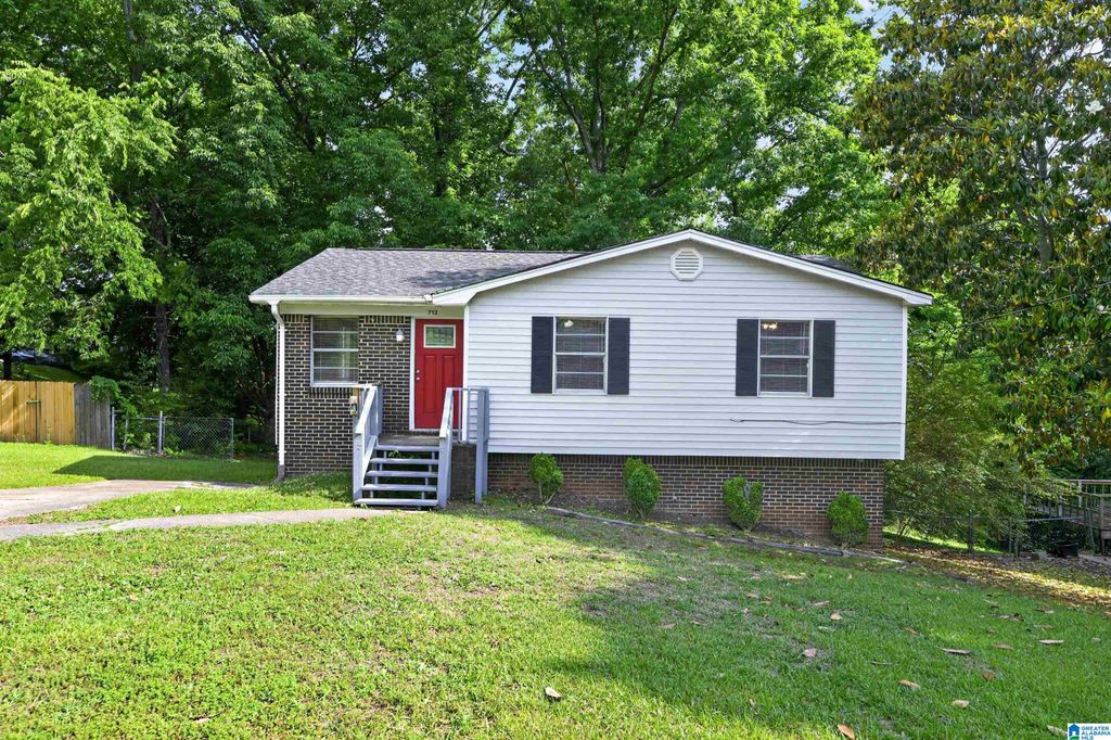 712 COUNTRY VIEW COURT, Birmingham, AL 35215