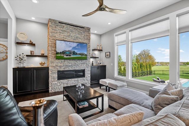 973 Carnoustie Way, Oregon, WI 53575