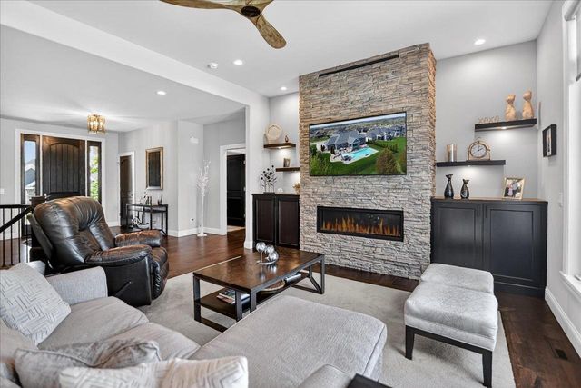 973 Carnoustie Way, Oregon, WI 53575