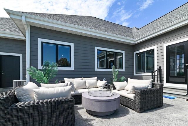 973 Carnoustie Way, Oregon, WI 53575