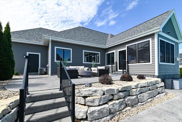 973 Carnoustie Way, Oregon, WI 53575