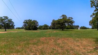 000 Cattlemens Row RD, Lockhart, TX 78644