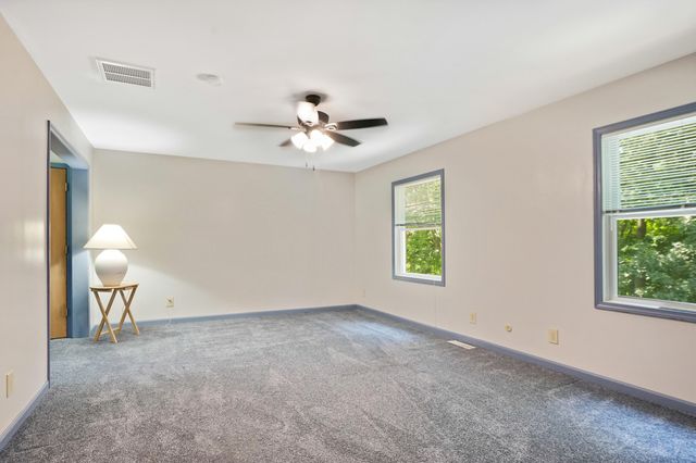 11176 Mcgregor, Pinckney, MI 48169
