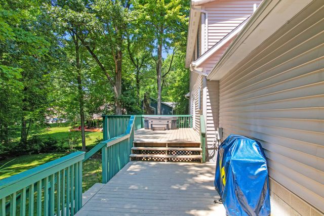 11176 Mcgregor, Pinckney, MI 48169