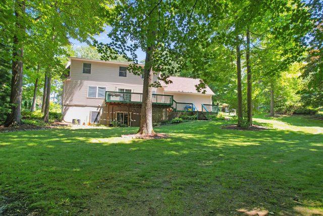 11176 Mcgregor, Pinckney, MI 48169