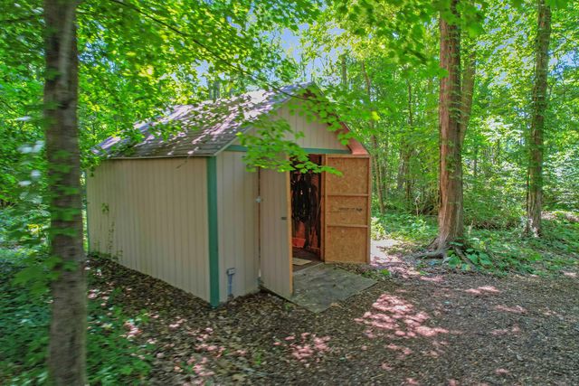 11176 Mcgregor, Pinckney, MI 48169