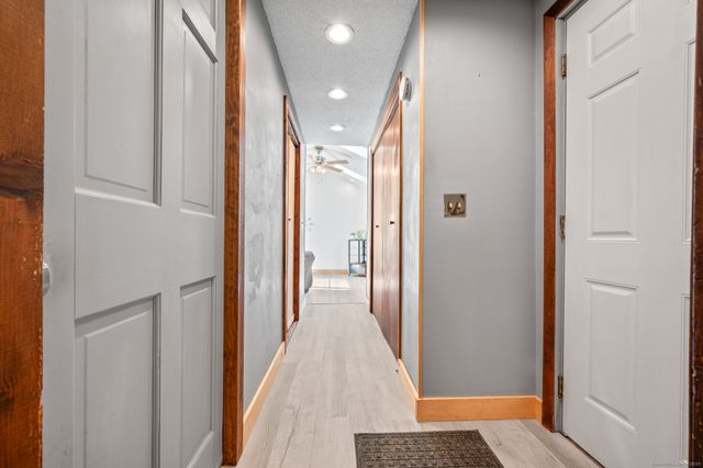 9 Cook Street, Manchester, CT 06040