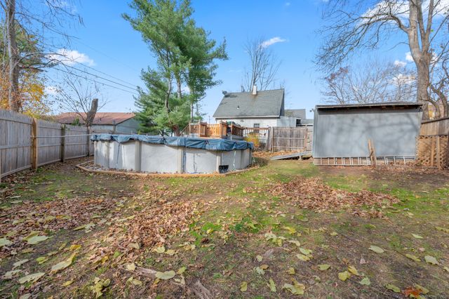 9 Cook Street, Manchester, CT 06040