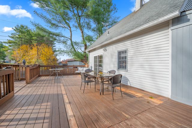 9 Cook Street, Manchester, CT 06040