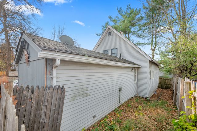 9 Cook Street, Manchester, CT 06040