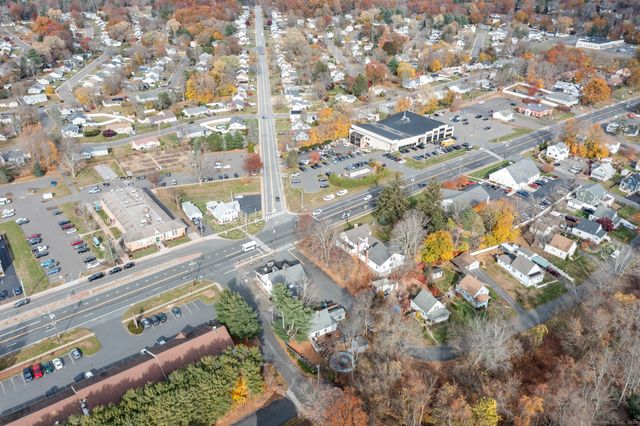 9 Cook Street, Manchester, CT 06040