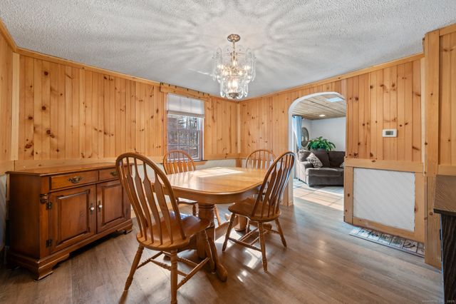 9 Cook Street, Manchester, CT 06040