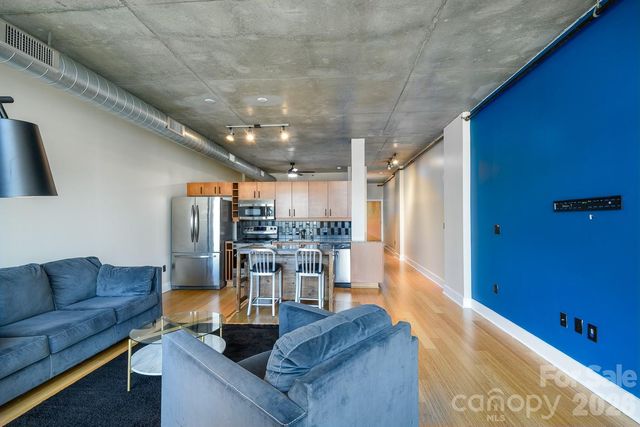 505 E 6th Street 603, Charlotte, NC 28202