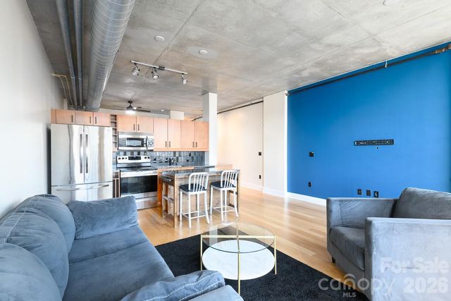 505 E 6th Street 603, Charlotte, NC 28202