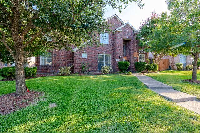 2404 Heather Glen Drive, Plano, TX 75025