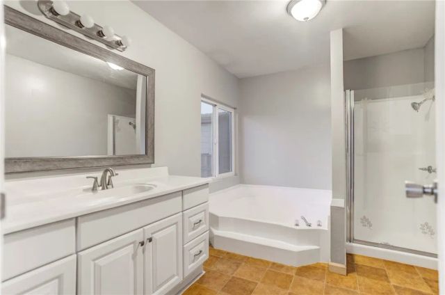 8536 Kern Canyon 184, Bakersfield, CA 93306