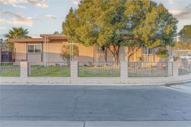 8536 Kern Canyon 184, Bakersfield, CA 93306