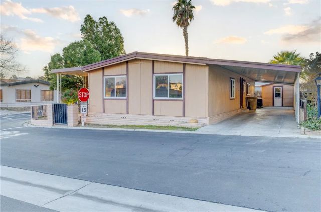 8536 Kern Canyon 184, Bakersfield, CA 93306