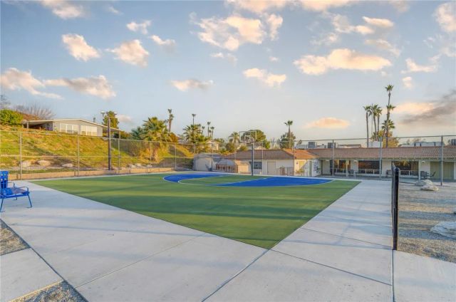 8536 Kern Canyon 184, Bakersfield, CA 93306