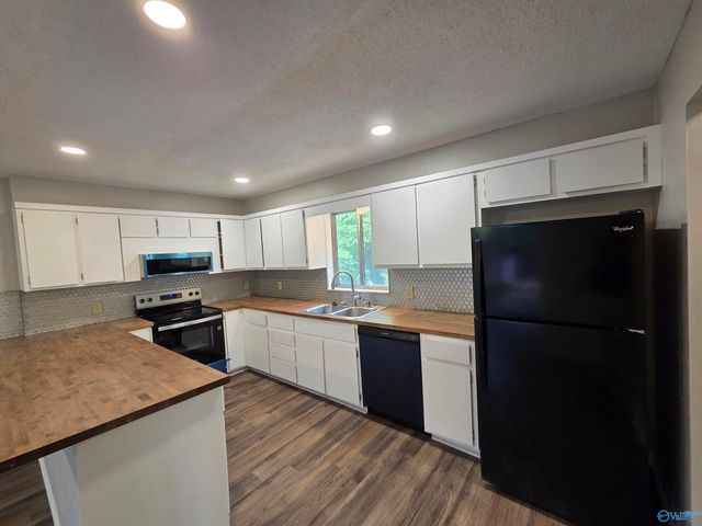 1209 Governors Drive, Huntsville, AL 35801