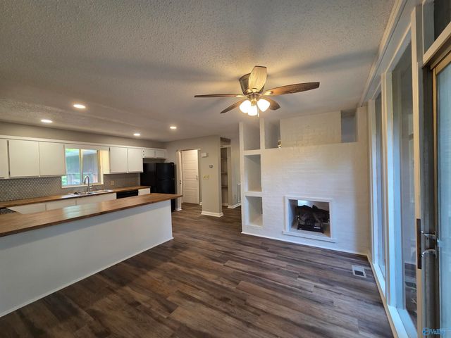 1209 Governors Drive, Huntsville, AL 35801