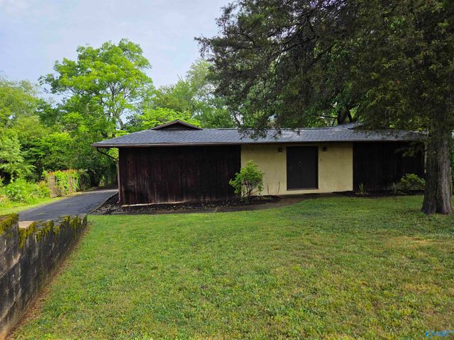 1209 Governors Drive, Huntsville, AL 35801