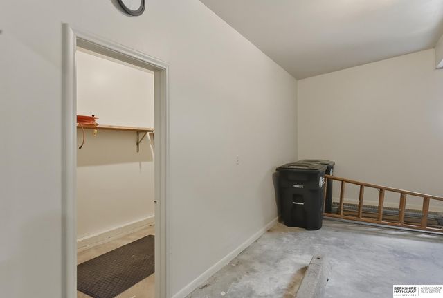704 Dillon Drive, Omaha, NE 68132