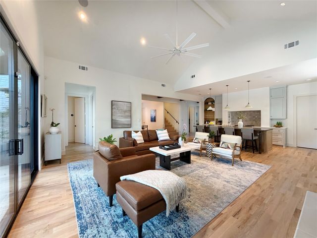 6537 Trammel Drive, Dallas, TX 75214