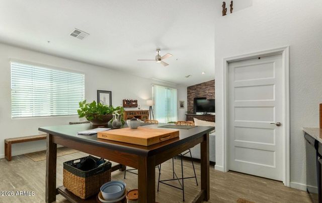 3900 E BASELINE Road 113, Phoenix, AZ 85042