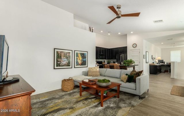 3900 E BASELINE Road 113, Phoenix, AZ 85042