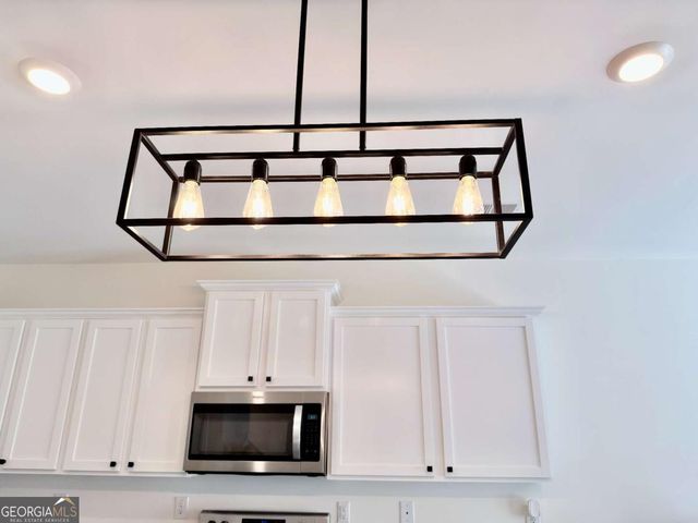 111 Hampton Circle, Mcdonough, GA 30253