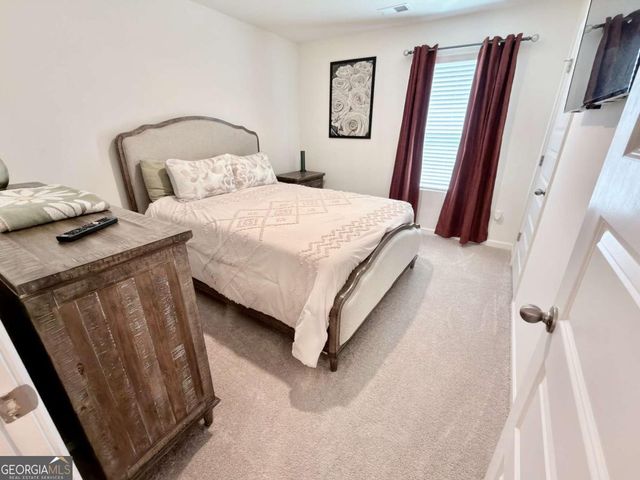 111 Hampton Circle, Mcdonough, GA 30253