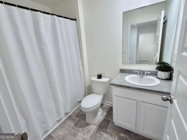 111 Hampton Circle, Mcdonough, GA 30253