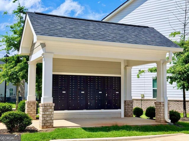 111 Hampton Circle, Mcdonough, GA 30253