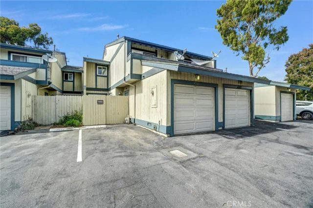 4526 Heil, Huntington Beach, CA 92649