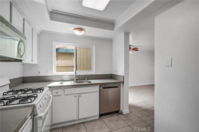 4526 Heil, Huntington Beach, CA 92649