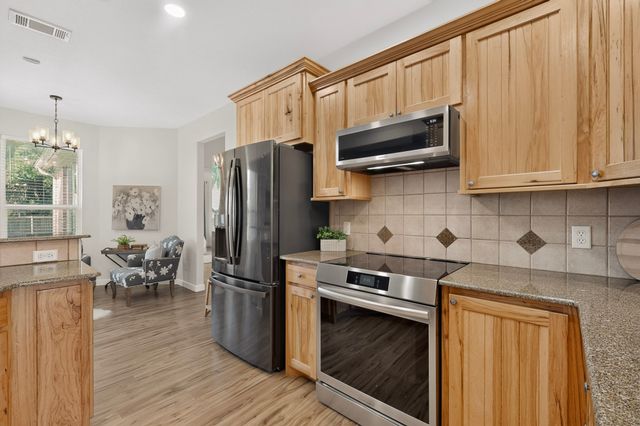 510 Mattie Lane, Lake Dallas, TX 75065