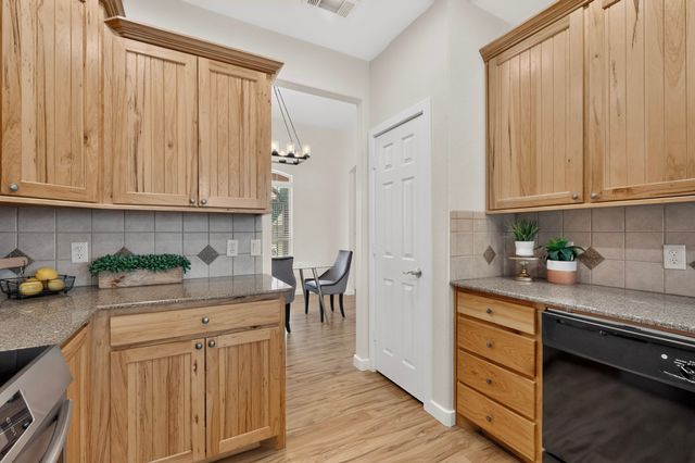 510 Mattie Lane, Lake Dallas, TX 75065