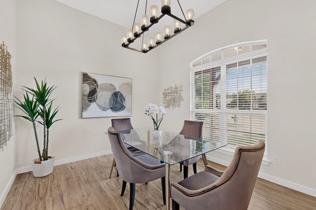510 Mattie Lane, Lake Dallas, TX 75065