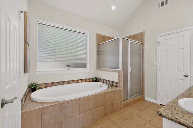 510 Mattie Lane, Lake Dallas, TX 75065