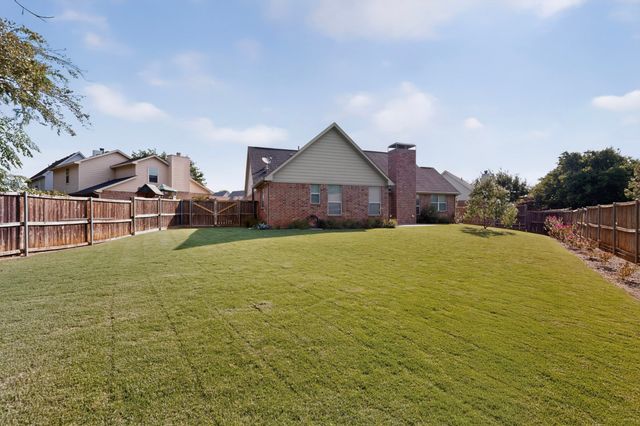 510 Mattie Lane, Lake Dallas, TX 75065