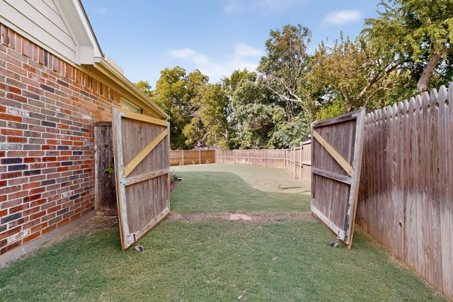 510 Mattie Lane, Lake Dallas, TX 75065